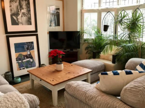 The Headington Orchard - 3 Bedroom House - large garden & parking